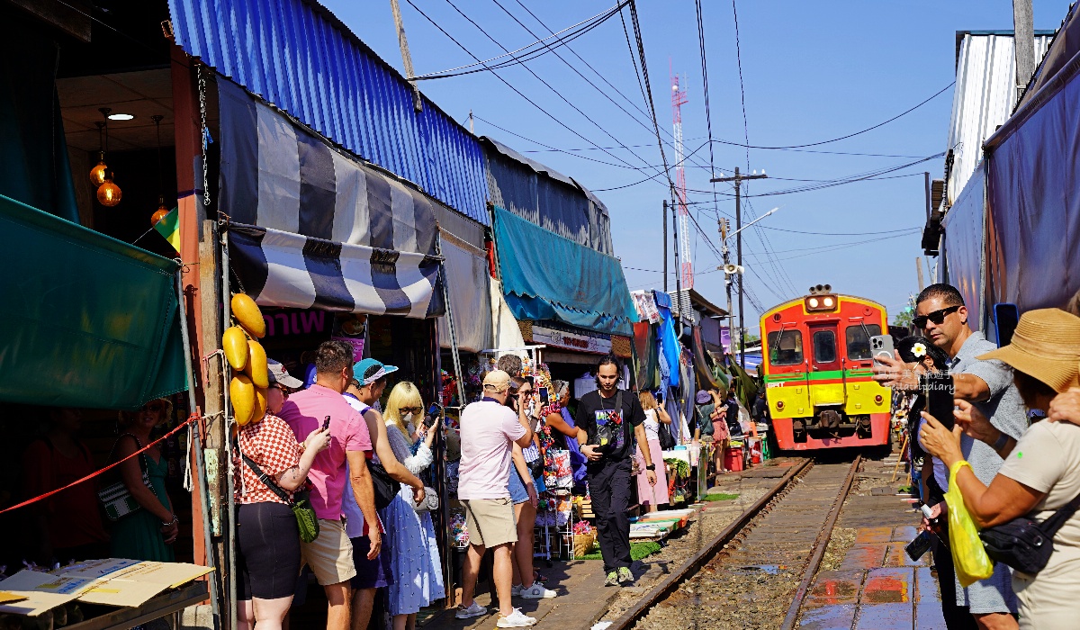 [泰國] 美功鐵道市集 走進在地市井文化